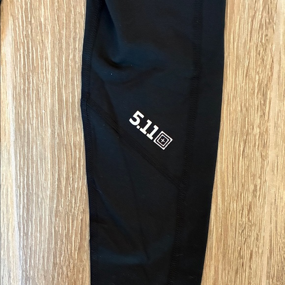 Women’s 5.11 Tactical Black Leggings Size 0 - Picture 4 of 4